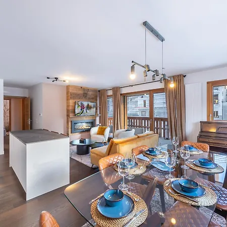 Apartment Chic Alpin A Avec Balcon Et Parking Couvert - Fr-1-569-74